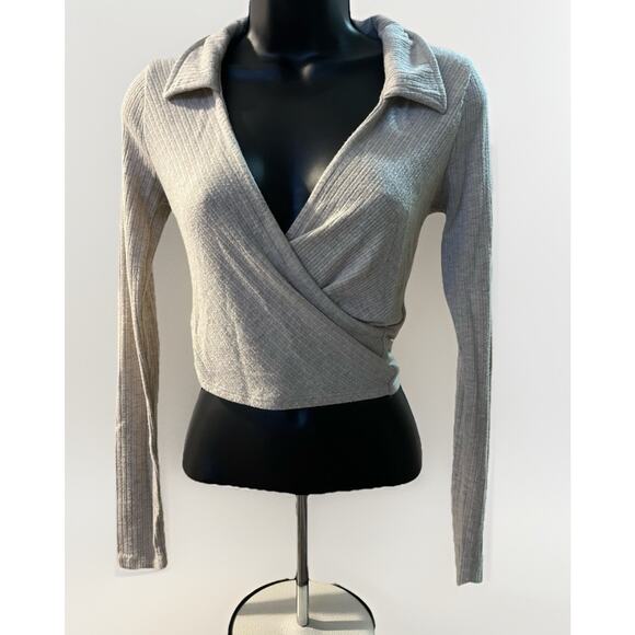 Abercrombie & Fitch Women’s XS Ribbed Wrap Front Long Sleeve Top Cream - Picture 1 of 5